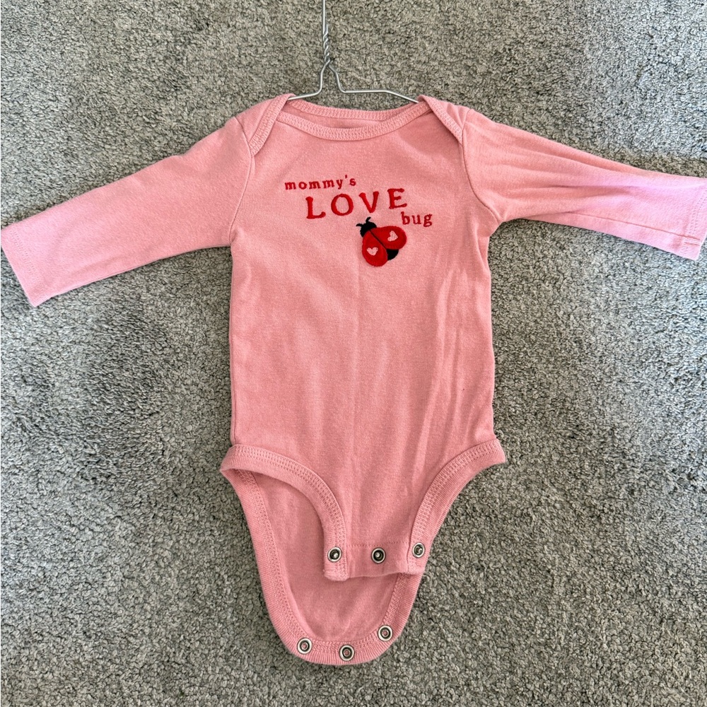 Pink Baby Onesie - Mommy's Love Bug